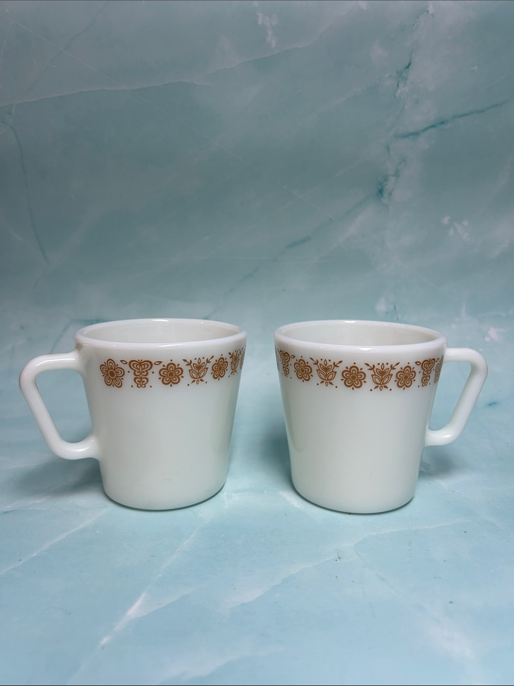 Pyrex ® 9 oz Mug Butterfly Gold No 1410 Microwave USA 5 set of 2